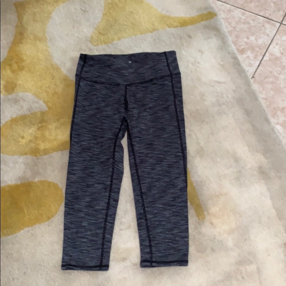 Athleta Grey White Crop Yoga Pant